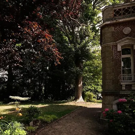 Mille Et Feuilles 3*